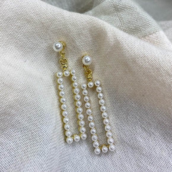 Club Boral Jewelry - Janice faux pearl earrings